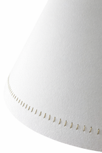 Load image into Gallery viewer, La lampe d'atelier
